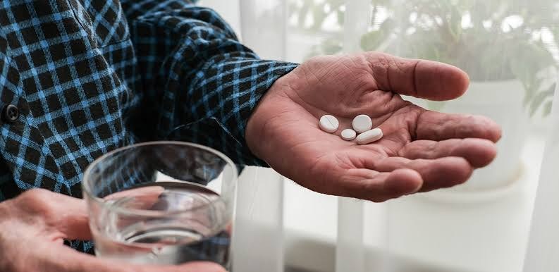 MedJet, pharmacy deliveries and visits for homebound seniors